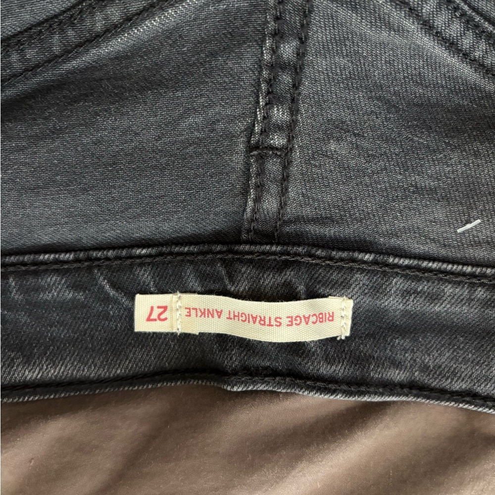 Levi’s Ribcage Straight - Picture 2 of 3